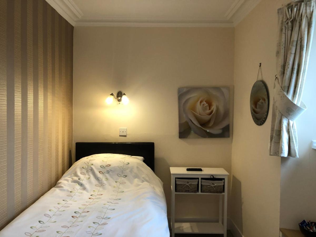 The Aberdeen Arms Hotel Tarves Esterno foto