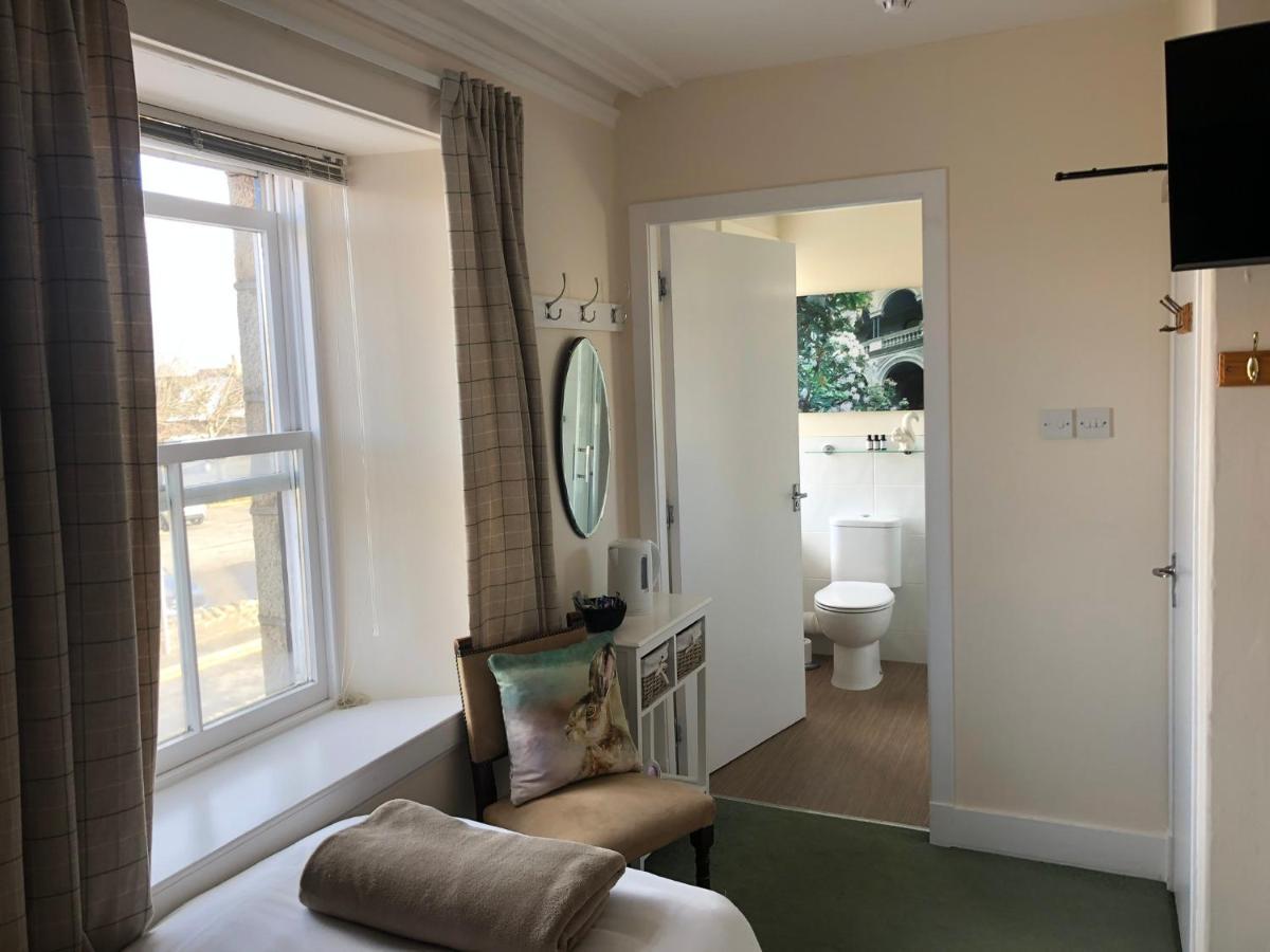 The Aberdeen Arms Hotel Tarves Esterno foto